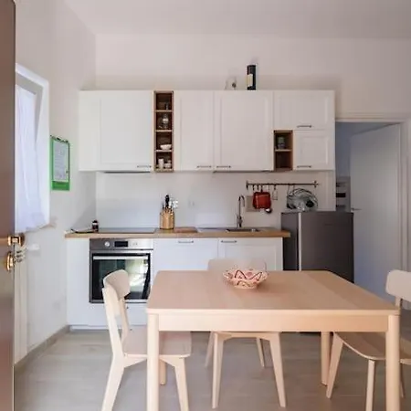 Апартаменты Casetta Con Giardino Рим