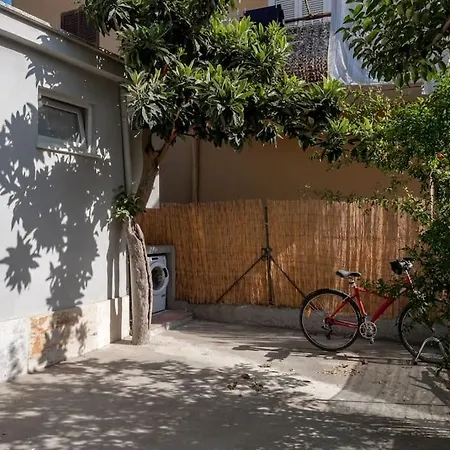 Apartment Casetta Con Giardino